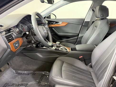Used 2020 Audi A4 2.0T Premium w/ Convenience Package FWD image 5