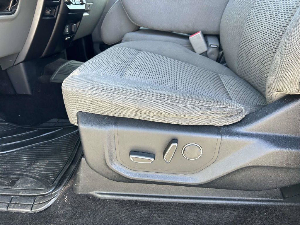 Used 2016 Ford F150 XLT w/ Equipment Group 302A Luxury RWD image 17