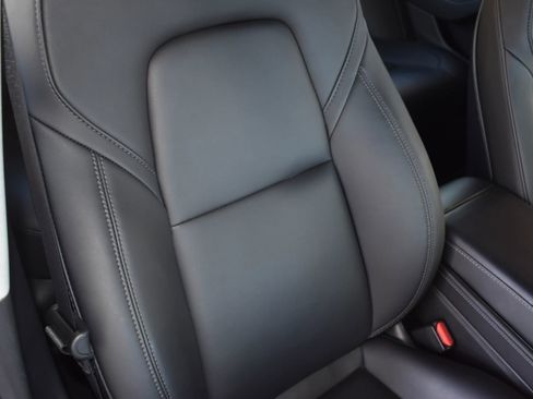 Used 2023 Tesla Model 3 Standard Range image 18