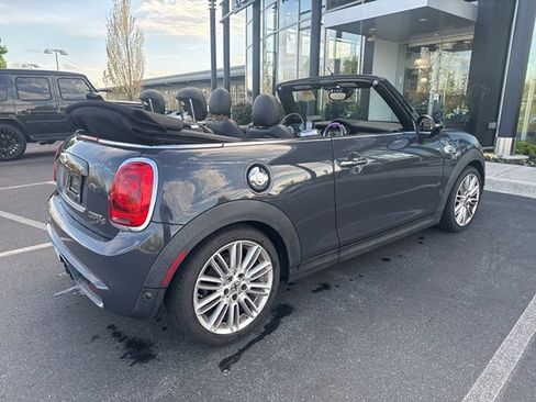 Used 2017 MINI Cooper S image 3