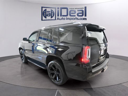 Used 2019 GMC Yukon SLT w/ Graphite Performance Edition image 3