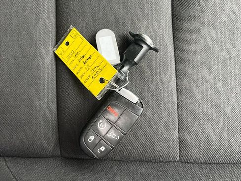 Used 2022 Dodge Durango GT w/ Blacktop Package image 34