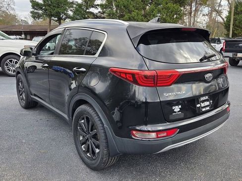 Used 2019 Kia Sportage EX w/ EX Sport Appearance Package image 12