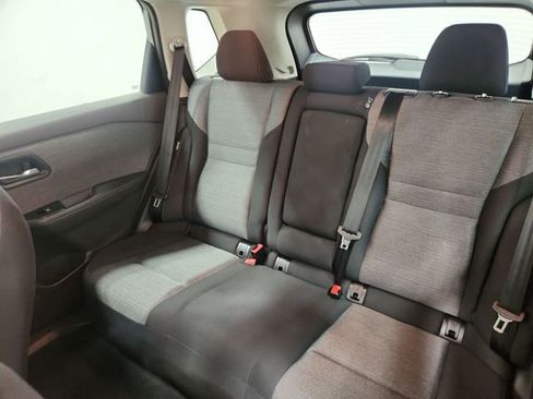 Used 2023 Nissan Rogue SV image 24