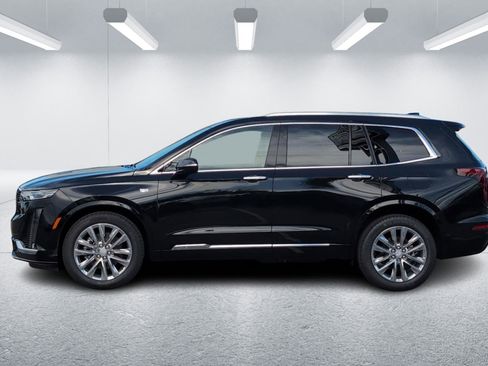 New 2025 Cadillac XT6 Premium Luxury image 2