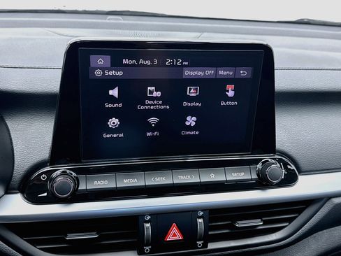Used 2023 Kia Forte LXS w/ LXS Technology Package FWD image 9