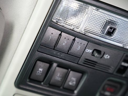 Used 2018 Toyota 4Runner Limited image 56