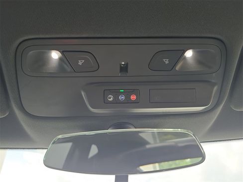 Certified 2020 Chevrolet Camaro SS image 36