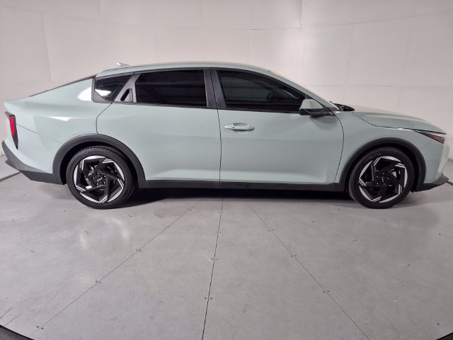 Used 2025 Kia K4 EX FWD image 5