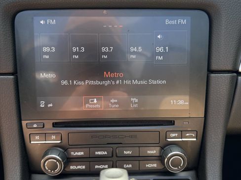 Used 2018 Porsche 718 Boxster image 29