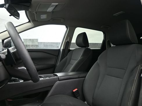 Certified 2024 Nissan Rogue S FWD image 11