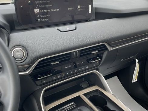 Used 2024 MAZDA CX-90 Plug-In Hybrid w/ Premium Pkg image 22