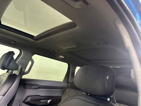 Used 2024 Kia EV9 Wind image 12