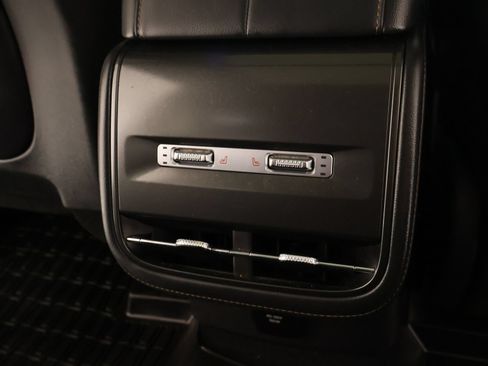 Used 2025 Lincoln Nautilus Reserve w/ Jet Appearance Package AWD/4WD image 16
