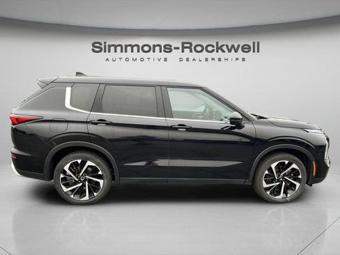 Used 2024 Mitsubishi Outlander SE AWD/4WD image 6