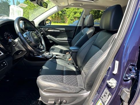 Used 2021 Kia Seltos EX AWD/4WD image 16