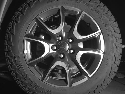 Used 2025 Jeep Compass Trailhawk image 14