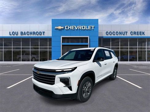 New 2026 Chevrolet Traverse LT image 4