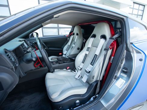 Used 2009 Nissan GT-R Premium AWD/4WD image 27