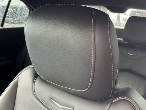 Used 2024 Cadillac XT4 Premium Luxury image 37