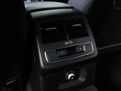 Used 2019 Audi A4 2.0T Premium image 19
