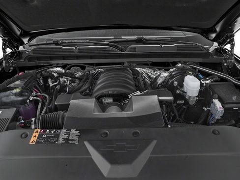 Used 2018 Chevrolet Silverado 1500 Custom w/ Custom Value Package AWD/4WD image 16
