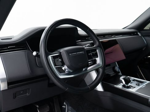 Used 2023 Land Rover Range Rover SV image 14