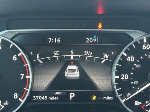 Used 2022 Nissan Rogue SL w/ SL Premium Package image 40