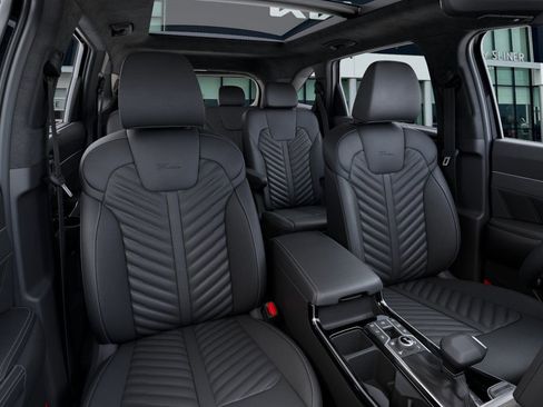 New 2025 Kia Sorento SX Prestige image 16