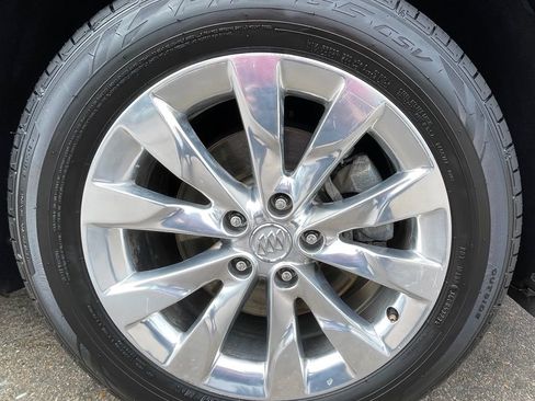 Used 2018 Buick Envision Essence FWD image 15