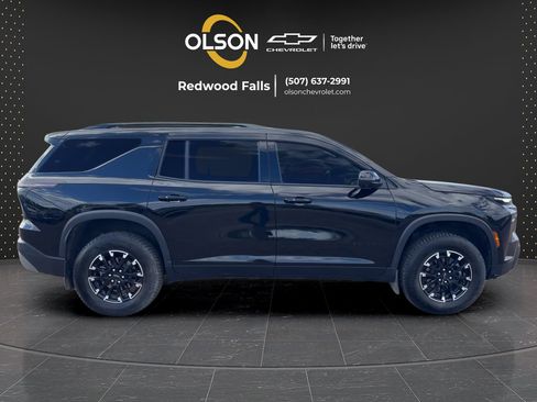 Used 2024 Chevrolet Traverse Z71 AWD/4WD image 6