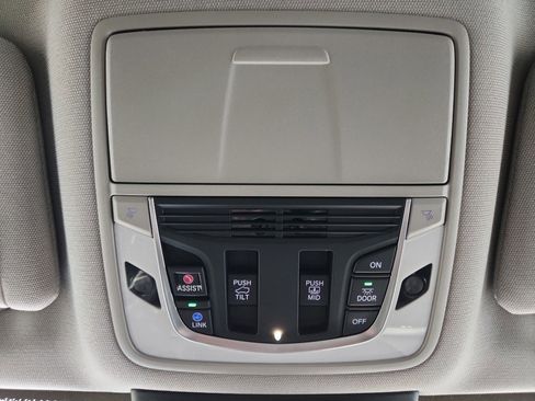 Certified 2023 Acura MDX SH-AWD image 28