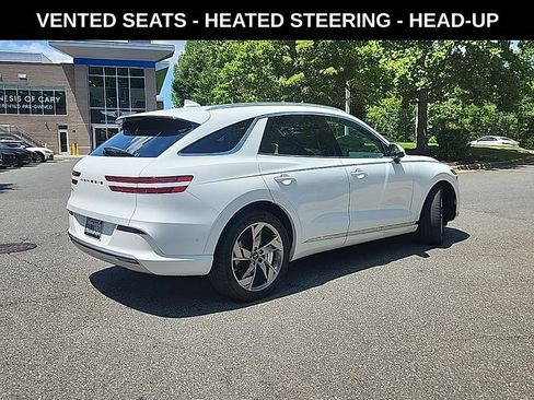 Used 2025 Genesis Electrified GV70 w/ Prestige Package AWD/4WD image 2