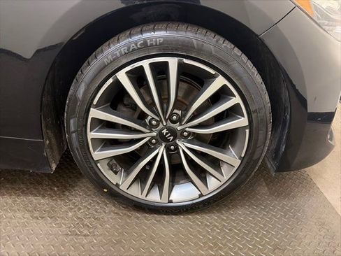 Used 2018 Kia Stinger Premium image 36