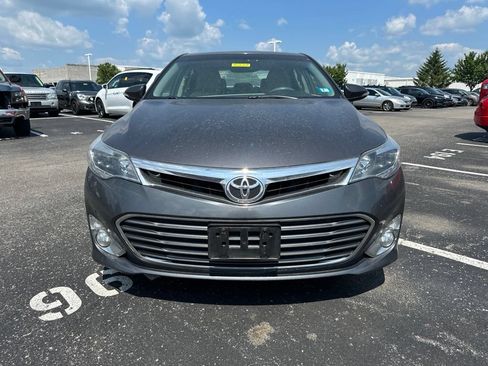 Used 2015 Toyota Avalon XLE Touring FWD image 2