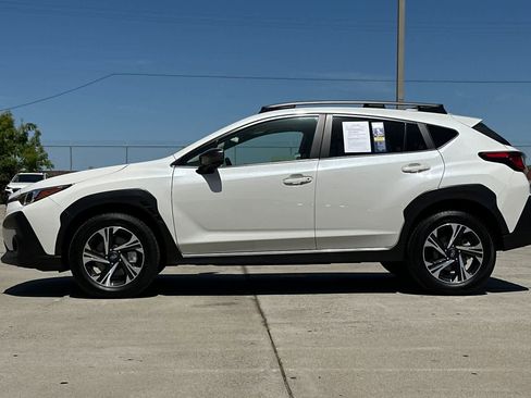 Used 2025 Subaru Crosstrek 2.0i Premium image 6