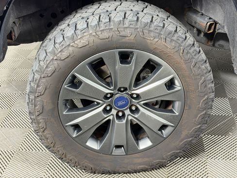 Used 2018 Ford F150 XL w/ Equipment Group 101A Mid AWD/4WD image 13