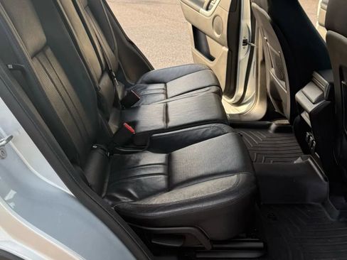 Used 2016 Land Rover Discovery Sport HSE image 13