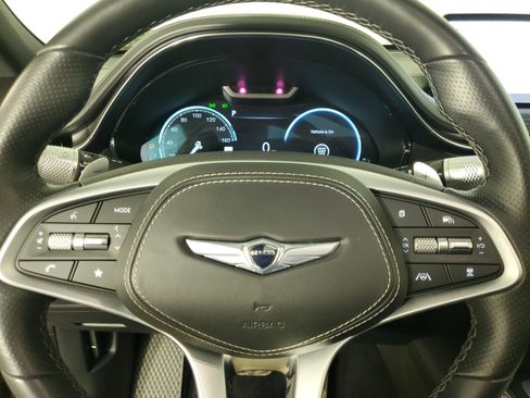 Used 2023 Genesis GV70 2.5T w/ Sport Prestige Package image 23