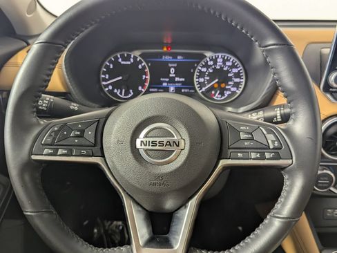 Used 2021 Nissan Sentra SV w/ SV Premium Package FWD image 14