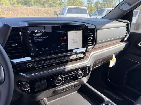 New 2026 Chevrolet Silverado 3500 LT w/ All Star Edition AWD/4WD image 18