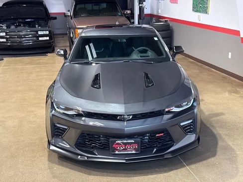 Used 2018 Chevrolet Camaro SS RWD image 44