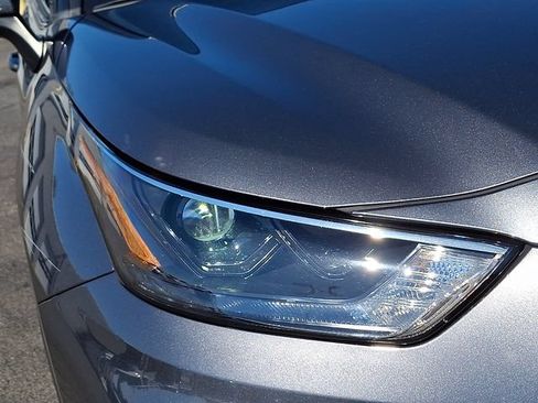 Used 2023 Toyota Highlander XLE AWD/4WD image 11