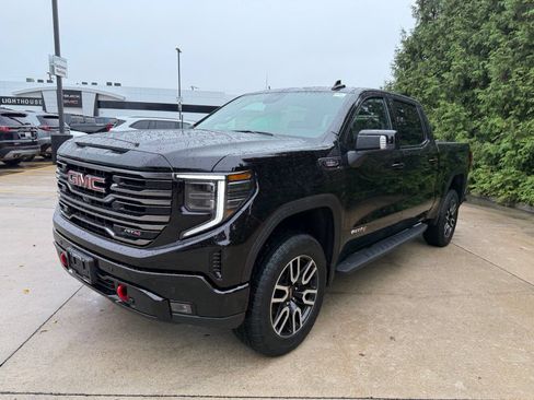 Used 2025 GMC Sierra 1500 AT4 AWD/4WD image 7