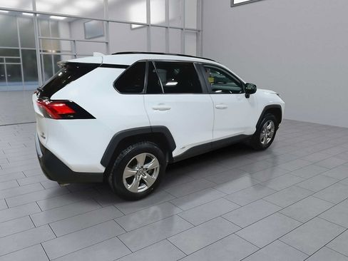 Used 2023 Toyota RAV4 LE AWD/4WD image 9