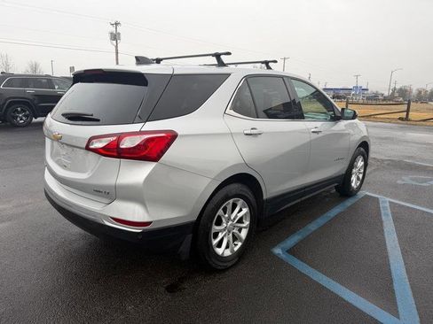 Used 2018 Chevrolet Equinox LT image 9