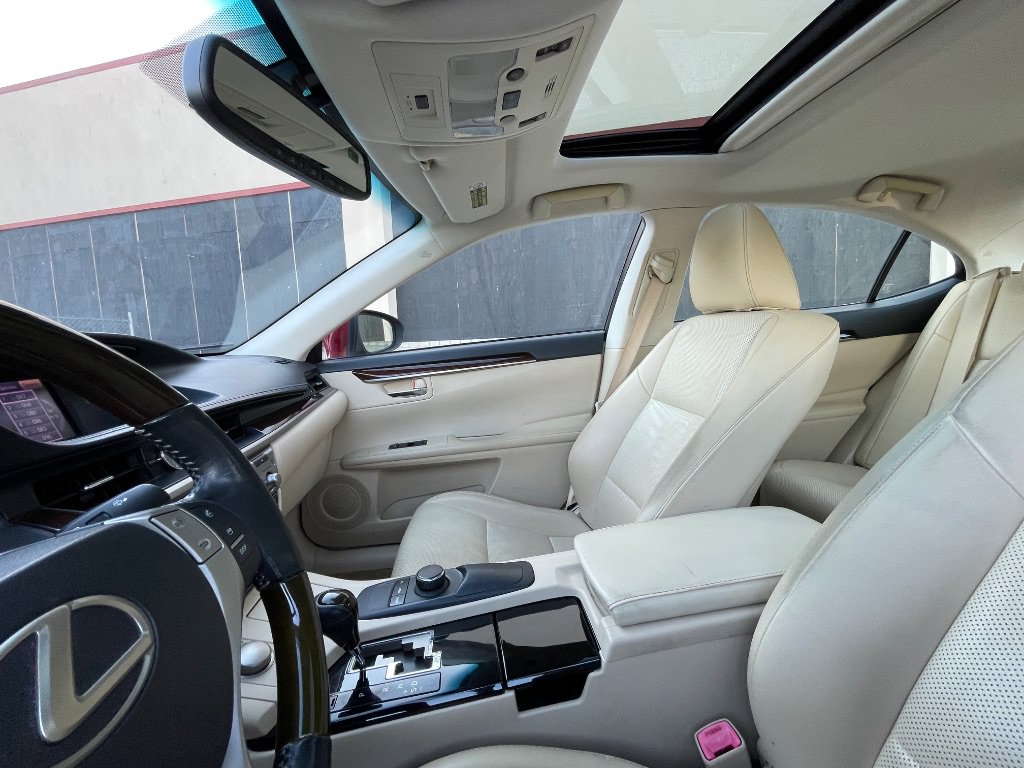 Used 2014 Lexus ES 350 w/ Premium Package FWD image 49