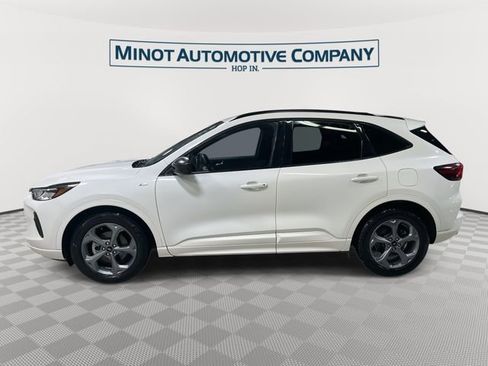 Used 2023 Ford Escape ST-Line w/ Tech Pack #1 FWD image 5