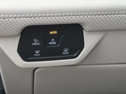 New 2026 Volkswagen Atlas SE image 21