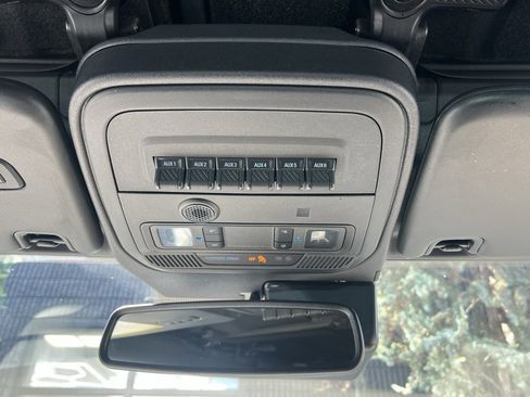 Used 2023 Ford Bronco Wildtrak image 41